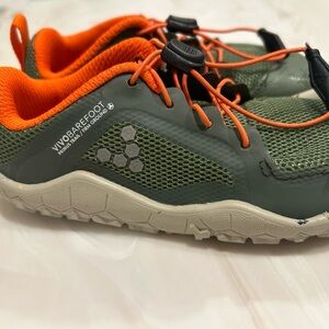 VIVO Barefoot Sneaker 	Primus Trail II FG Kids